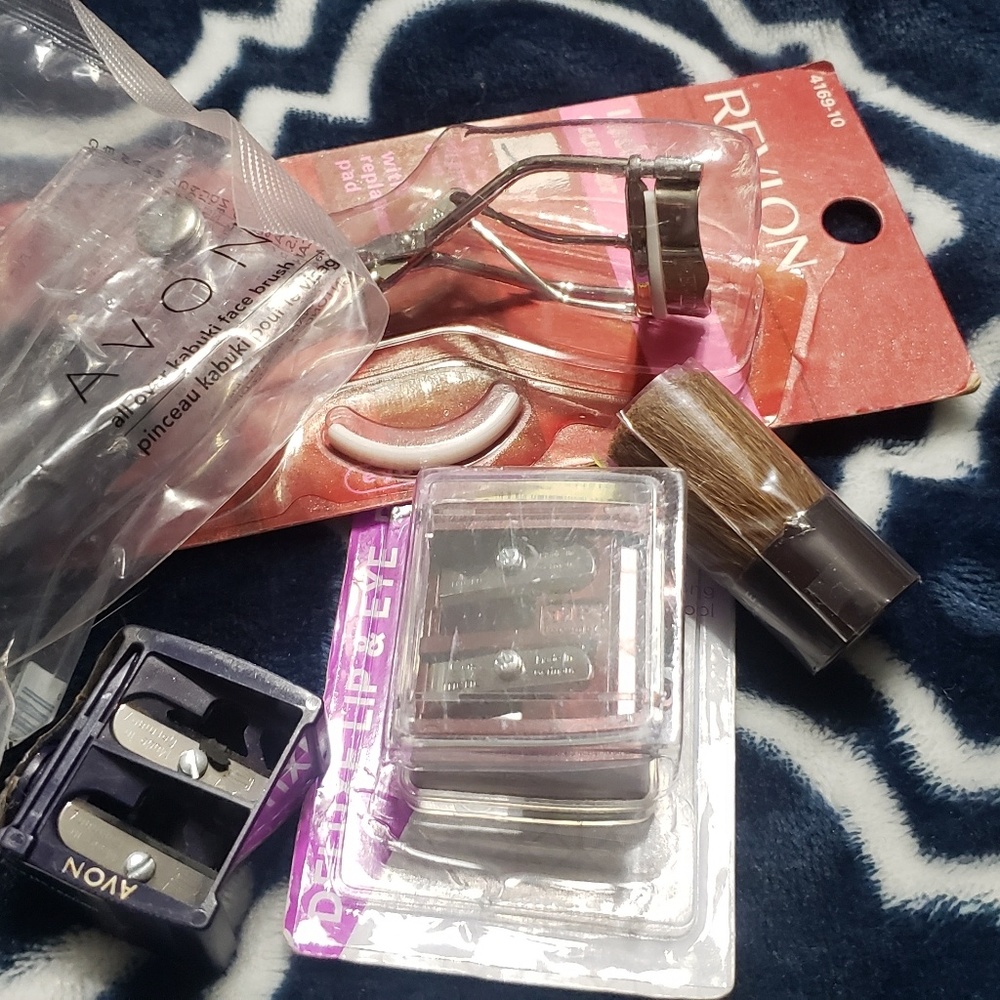 Makeup tools